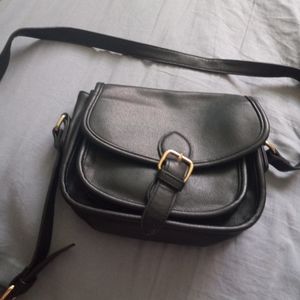 💜5 for 20$💜Forever 21 Small Crossbody Purse
